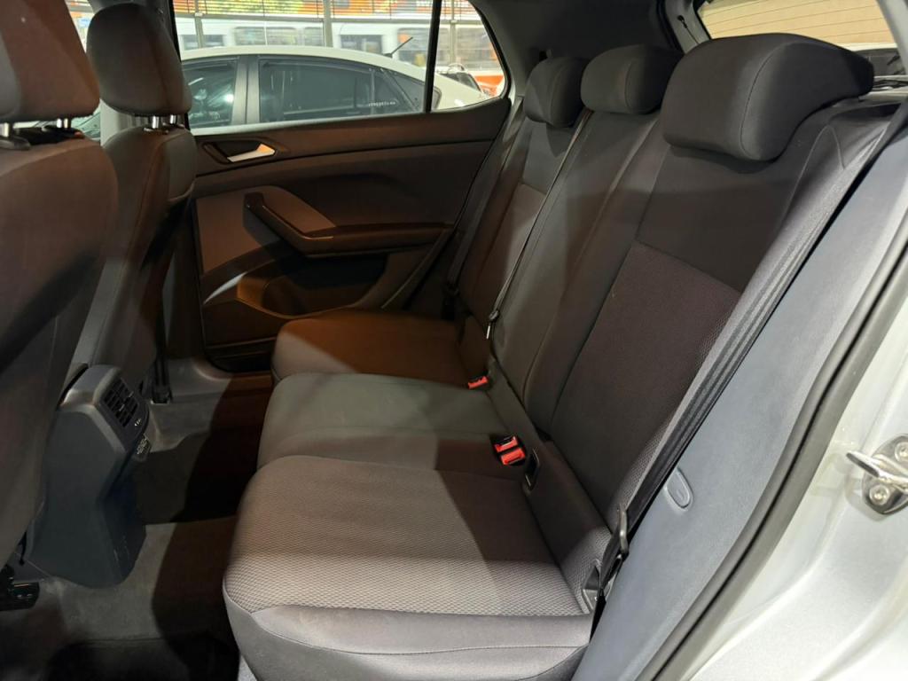 VOLKSWAGEN T-Cross - Foto