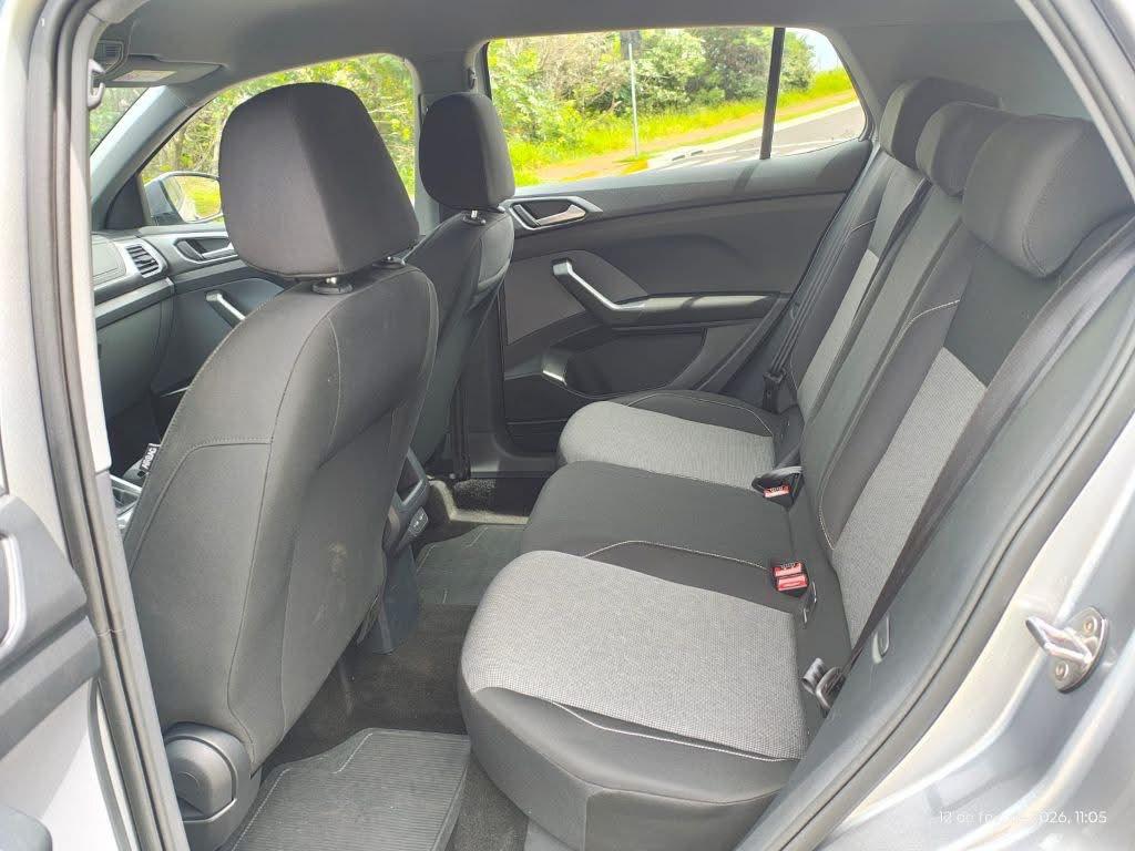 VOLKSWAGEN T-Cross - Foto