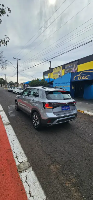 VOLKSWAGEN T-Cross - Foto