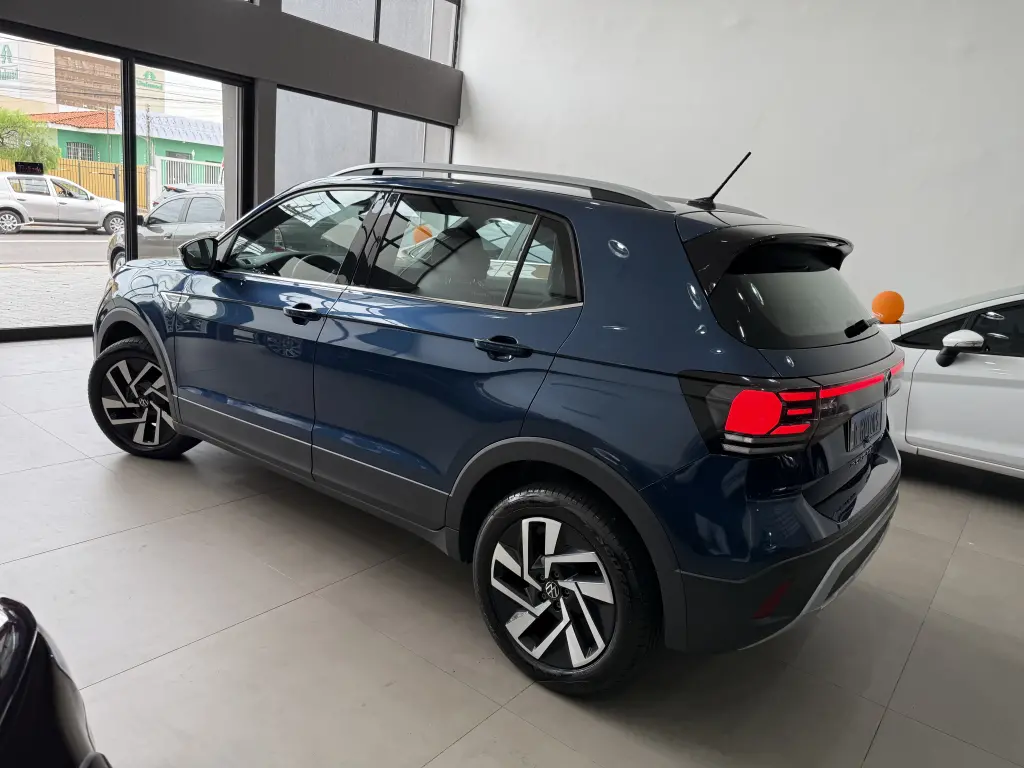 VOLKSWAGEN T-Cross - Foto