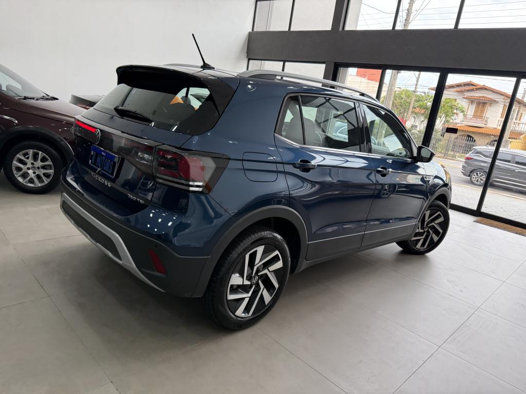 VOLKSWAGEN T-Cross - Foto