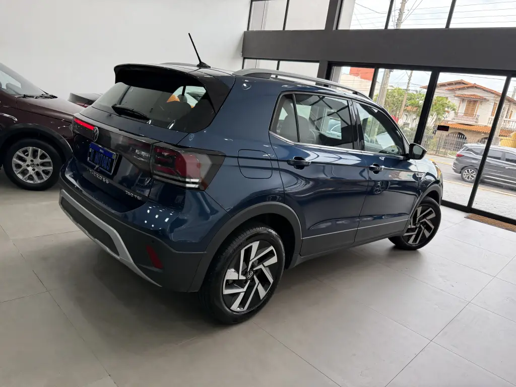 VOLKSWAGEN T-Cross - Foto