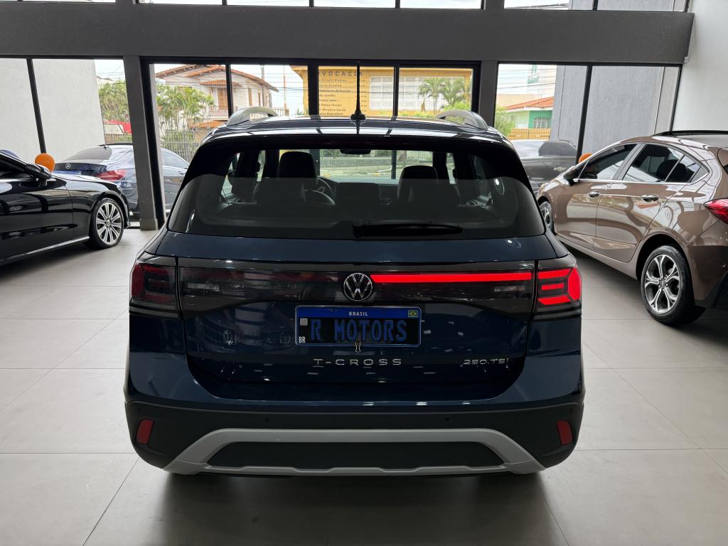 VOLKSWAGEN T-Cross - Foto