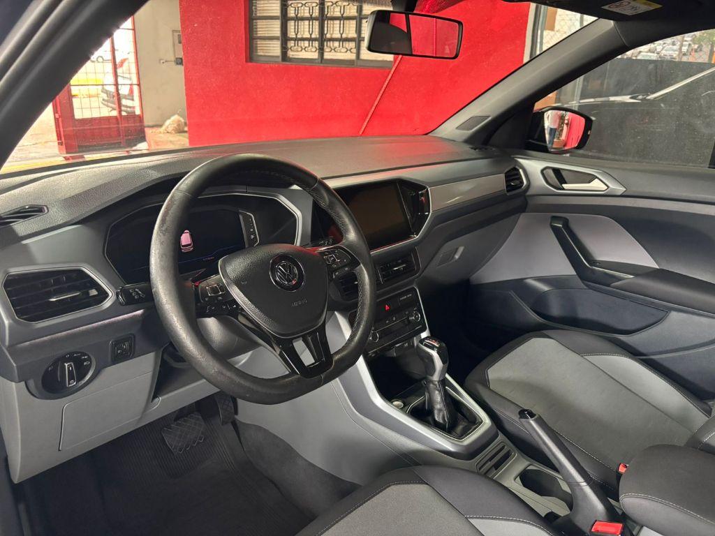 VOLKSWAGEN T-Cross - Foto