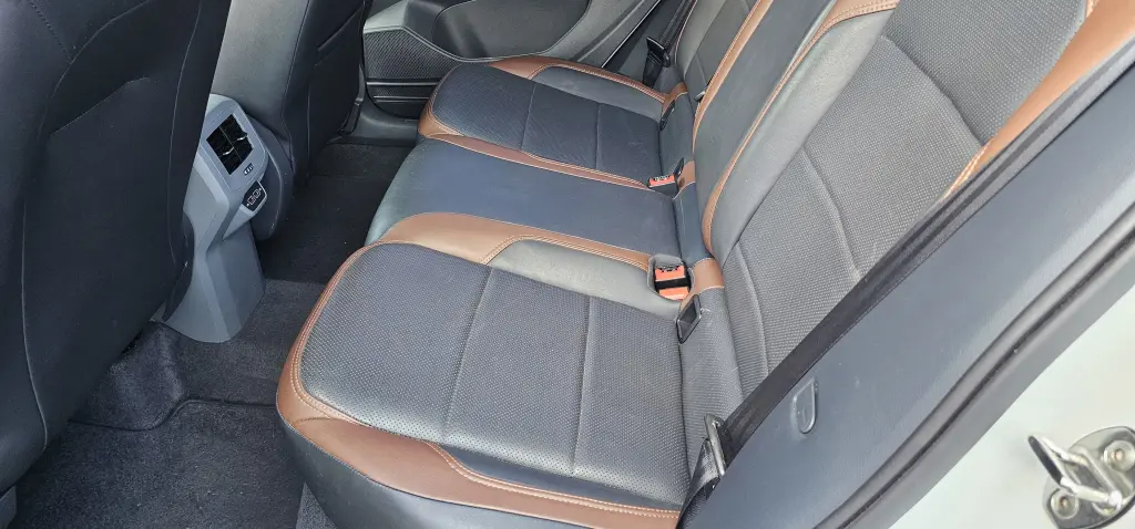 VOLKSWAGEN T-Cross - Foto