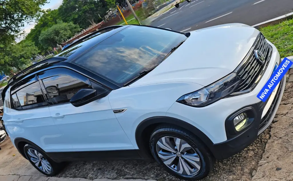 VOLKSWAGEN T-Cross - Foto