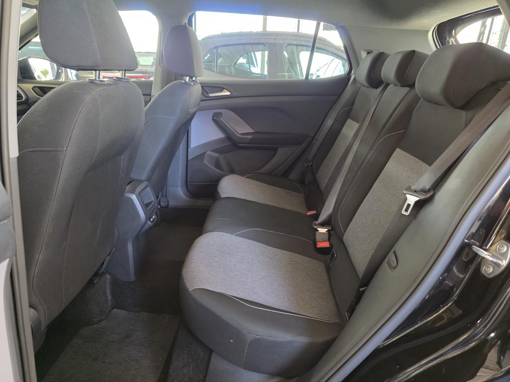 VOLKSWAGEN T-Cross - Foto