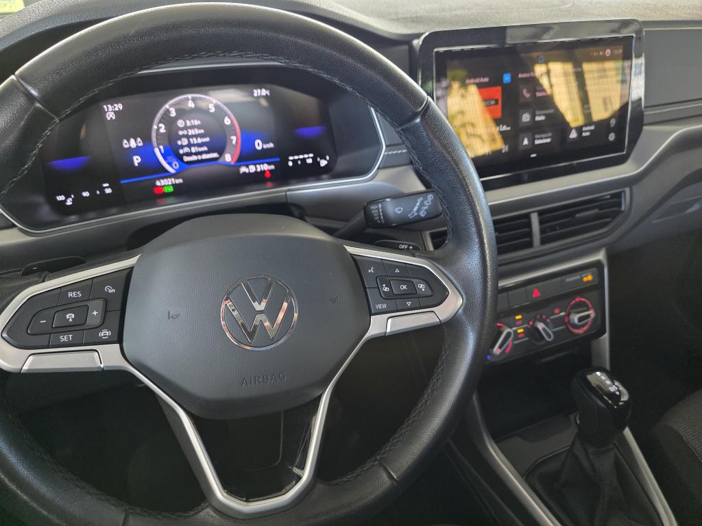 VOLKSWAGEN T-Cross - Foto