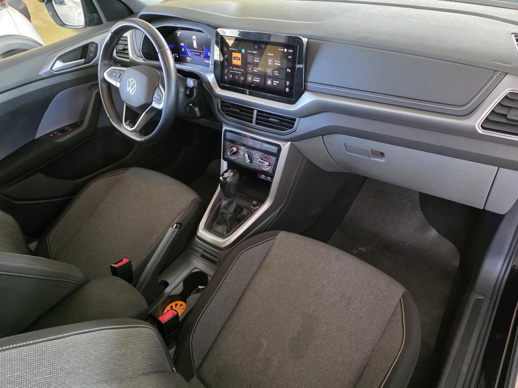 VOLKSWAGEN T-Cross - Foto