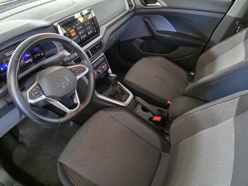 VOLKSWAGEN T-Cross - Foto