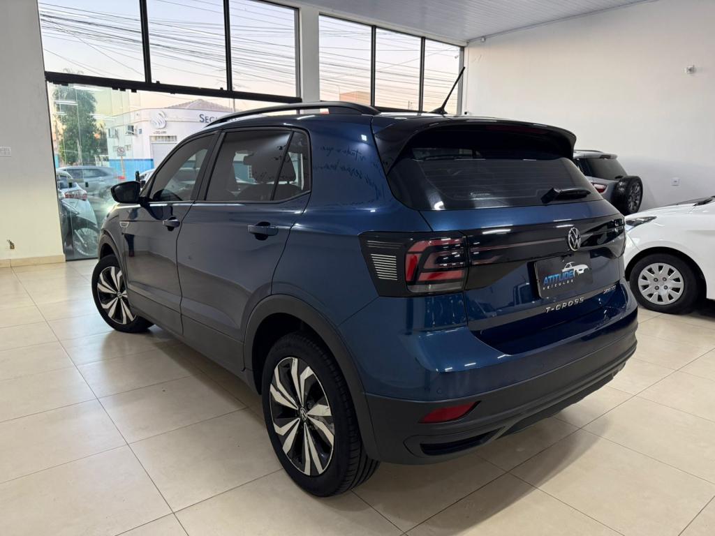 VOLKSWAGEN T-Cross - Foto