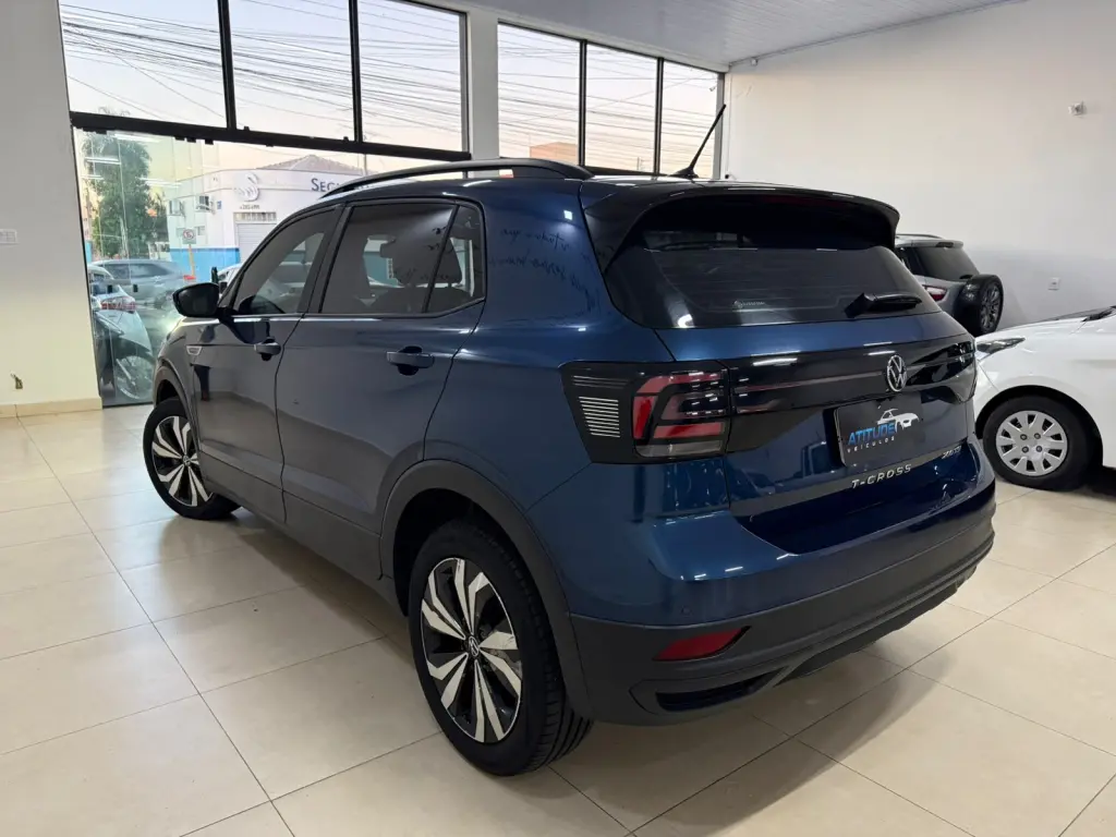 VOLKSWAGEN T-Cross - Foto