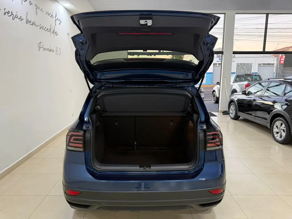 VOLKSWAGEN T-Cross - Foto