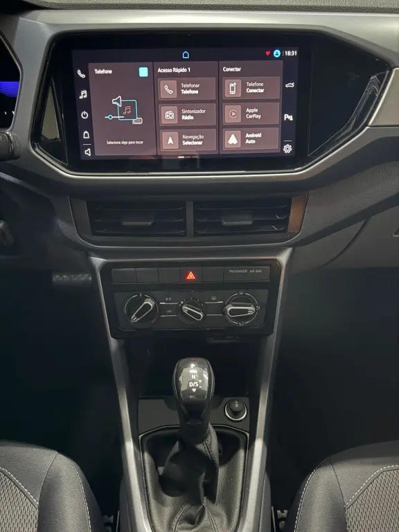 VOLKSWAGEN T-Cross - Foto