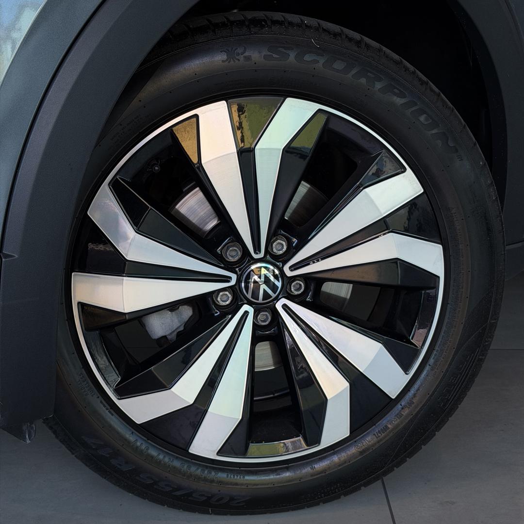 VOLKSWAGEN T-Cross - Foto