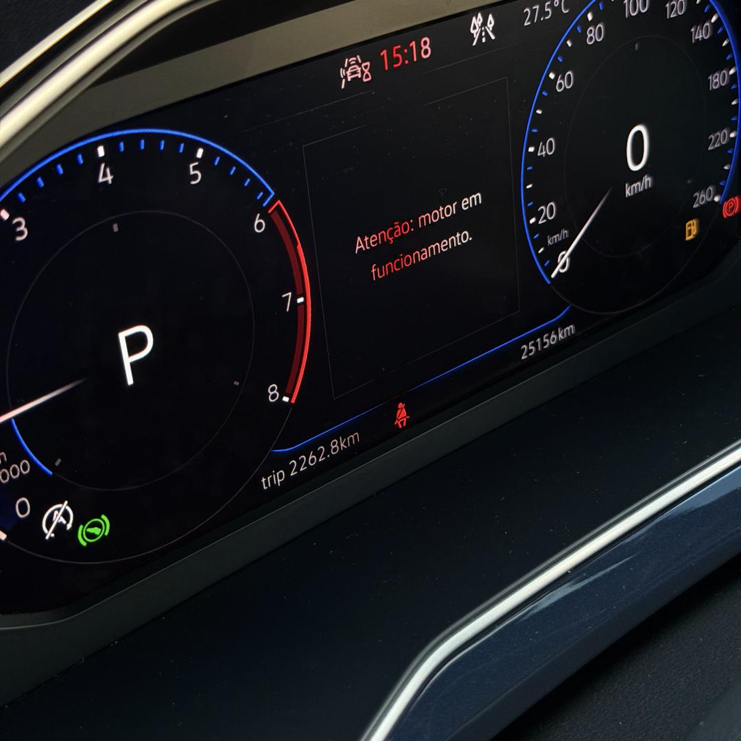 VOLKSWAGEN T-Cross - Foto