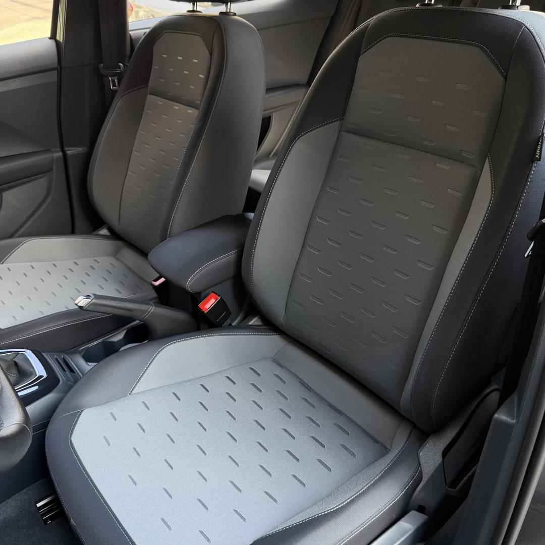 VOLKSWAGEN T-Cross - Foto