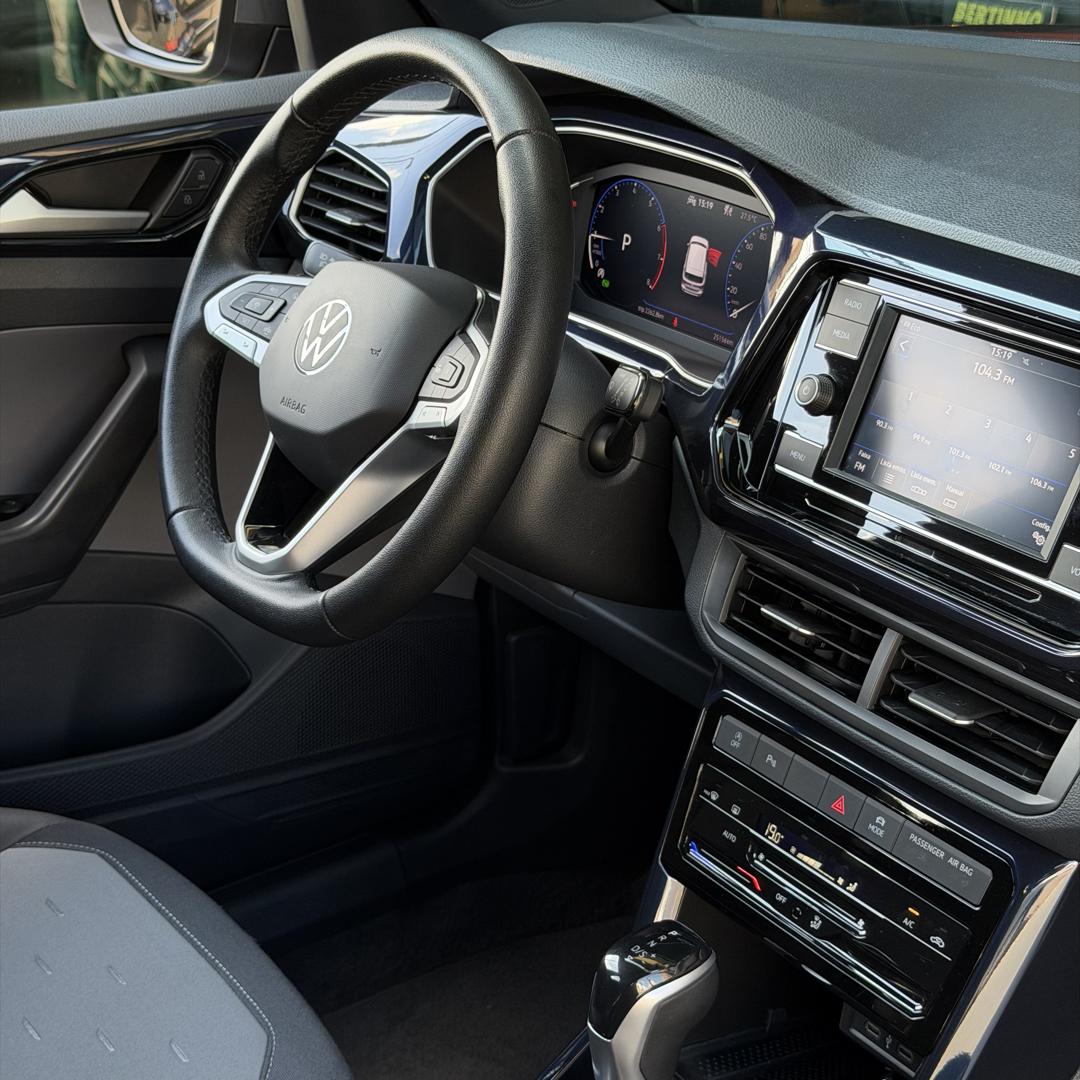 VOLKSWAGEN T-Cross - Foto