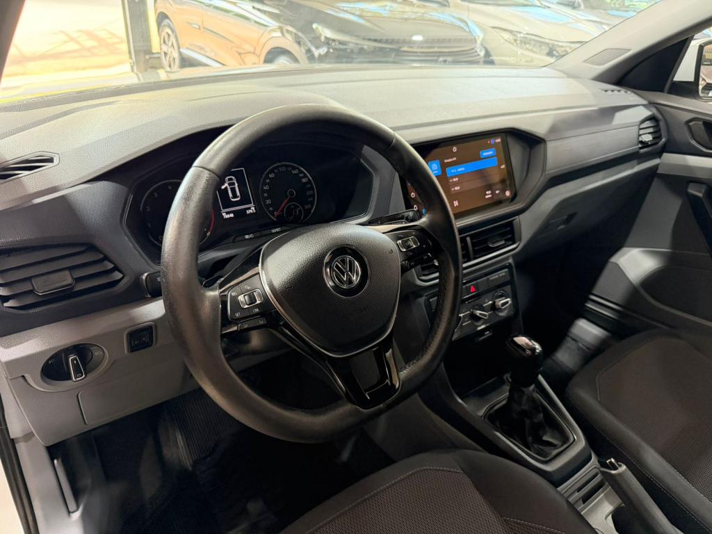 VOLKSWAGEN T-Cross - Foto