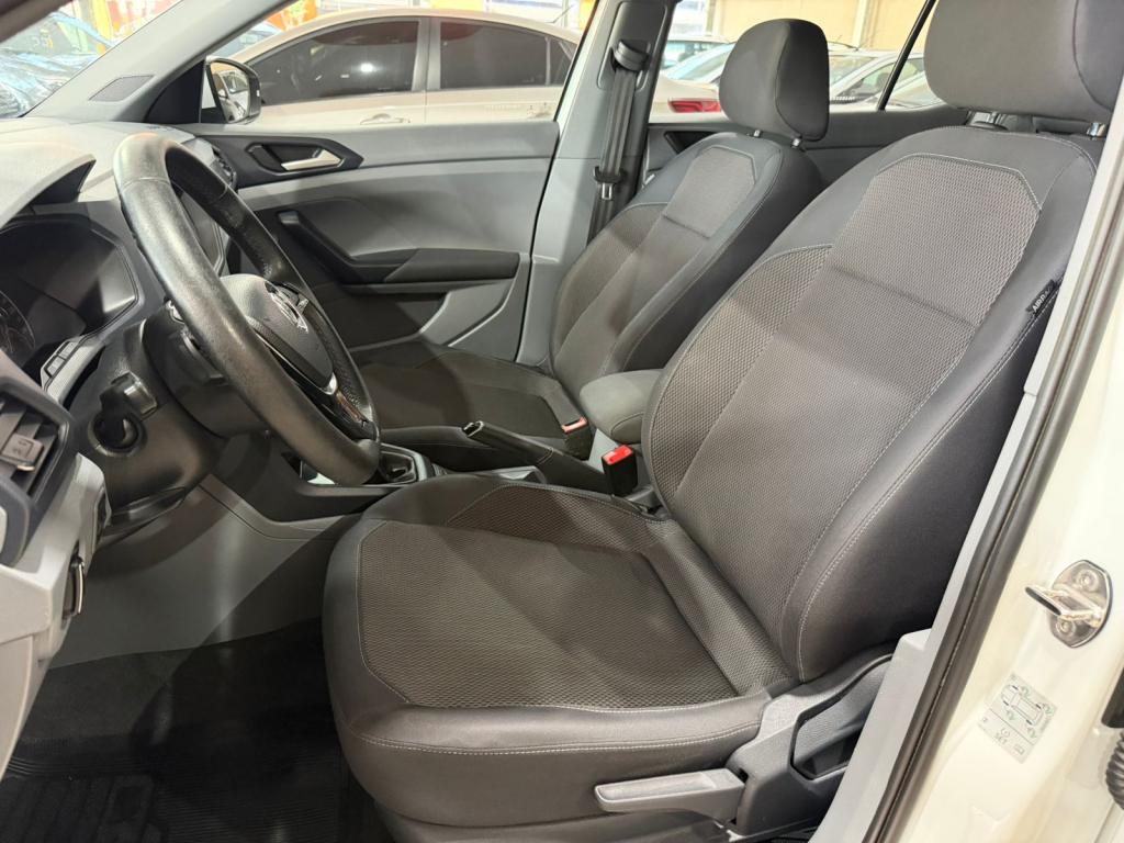 VOLKSWAGEN T-Cross - Foto