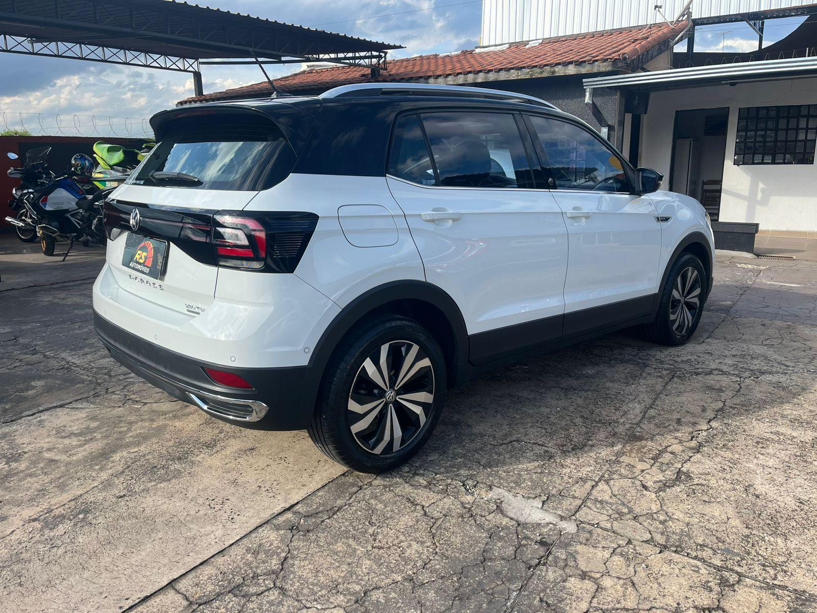 VOLKSWAGEN T-Cross - Foto
