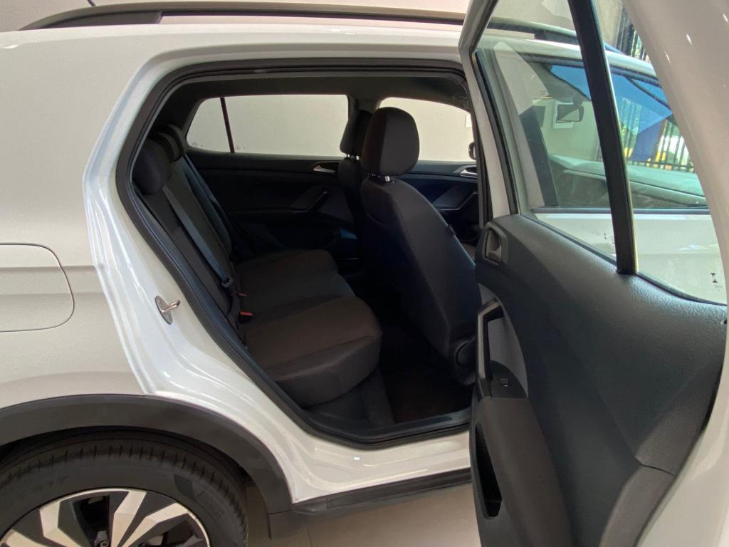 VOLKSWAGEN T-Cross - Foto