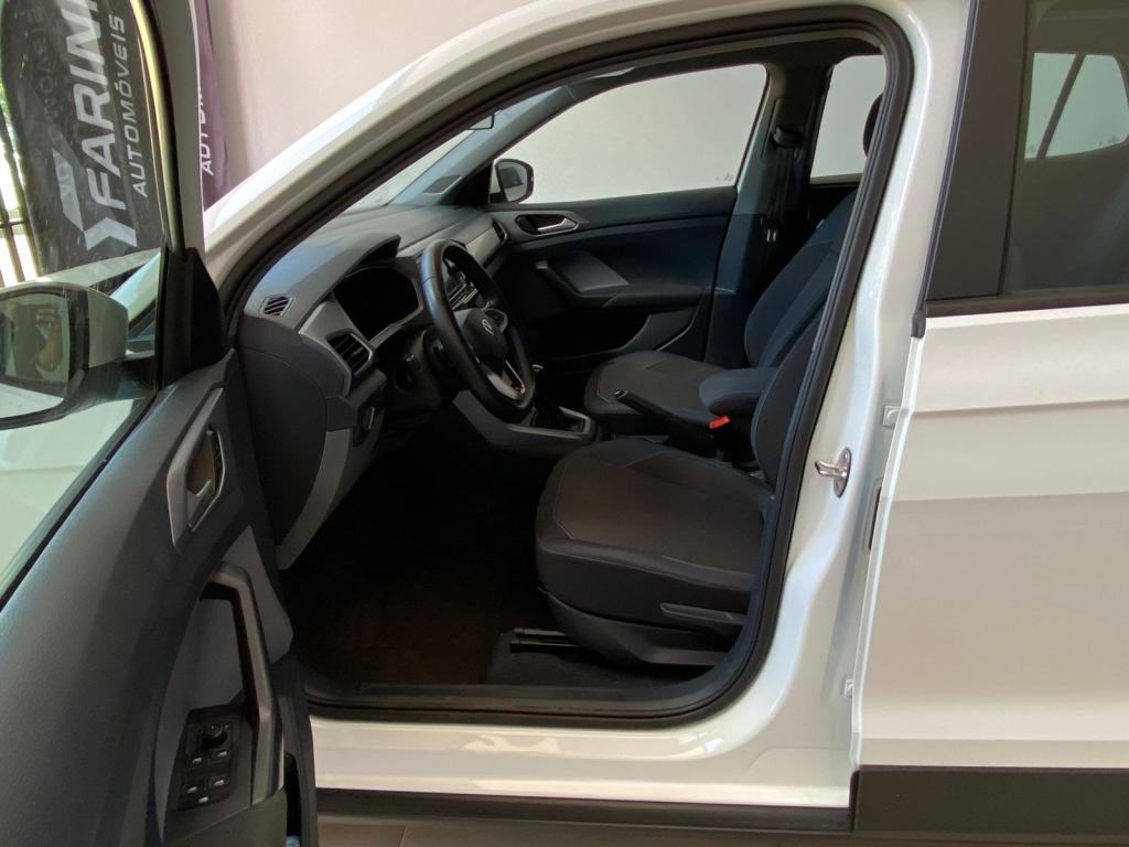 VOLKSWAGEN T-Cross - Foto