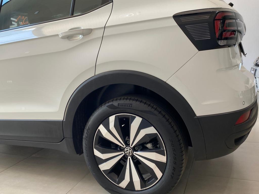 VOLKSWAGEN T-Cross - Foto