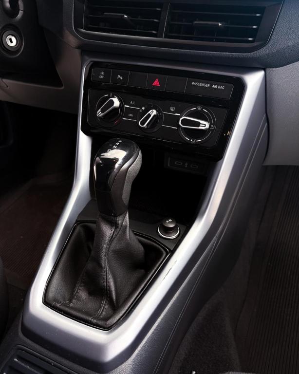 VOLKSWAGEN T-Cross - Foto