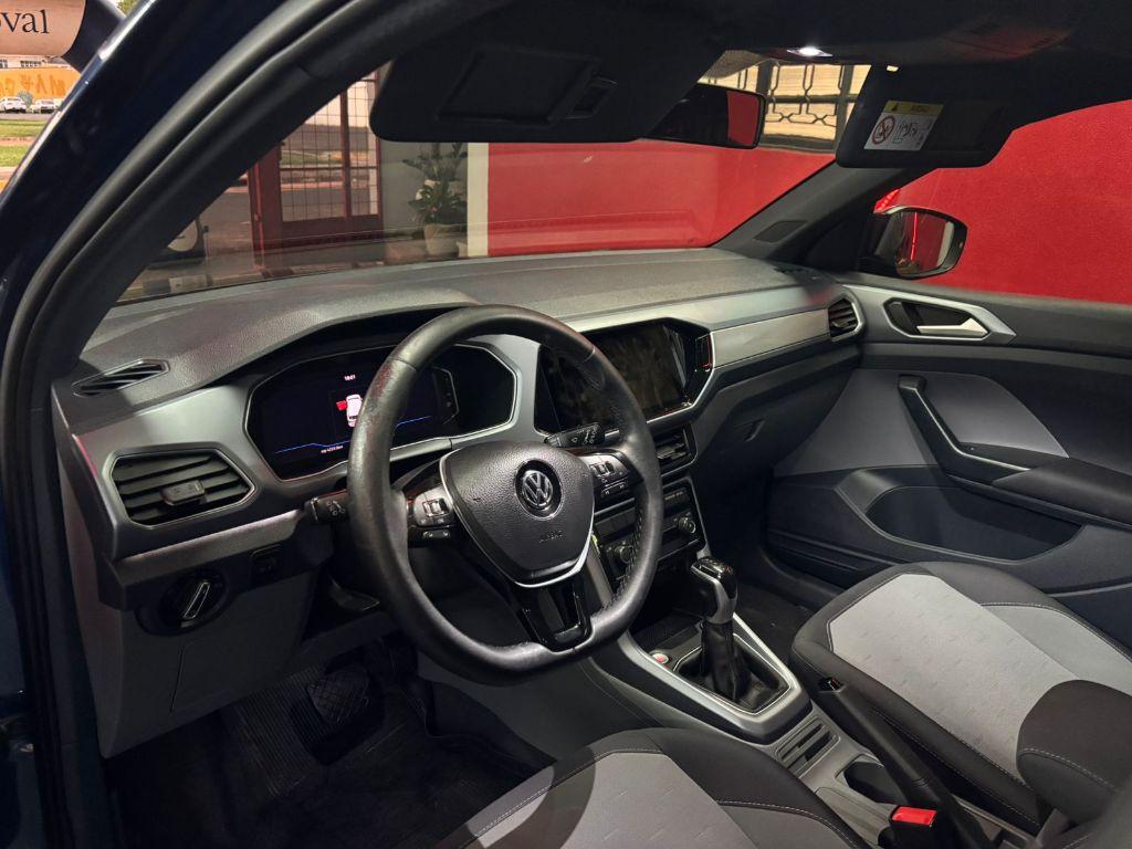 VOLKSWAGEN T-Cross - Foto