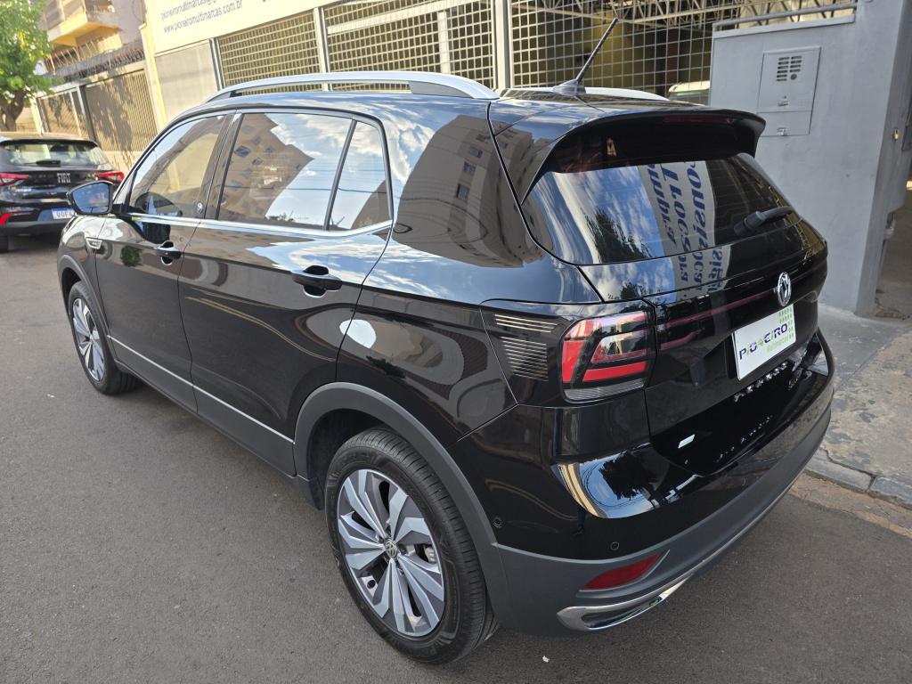 VOLKSWAGEN T-Cross - Foto