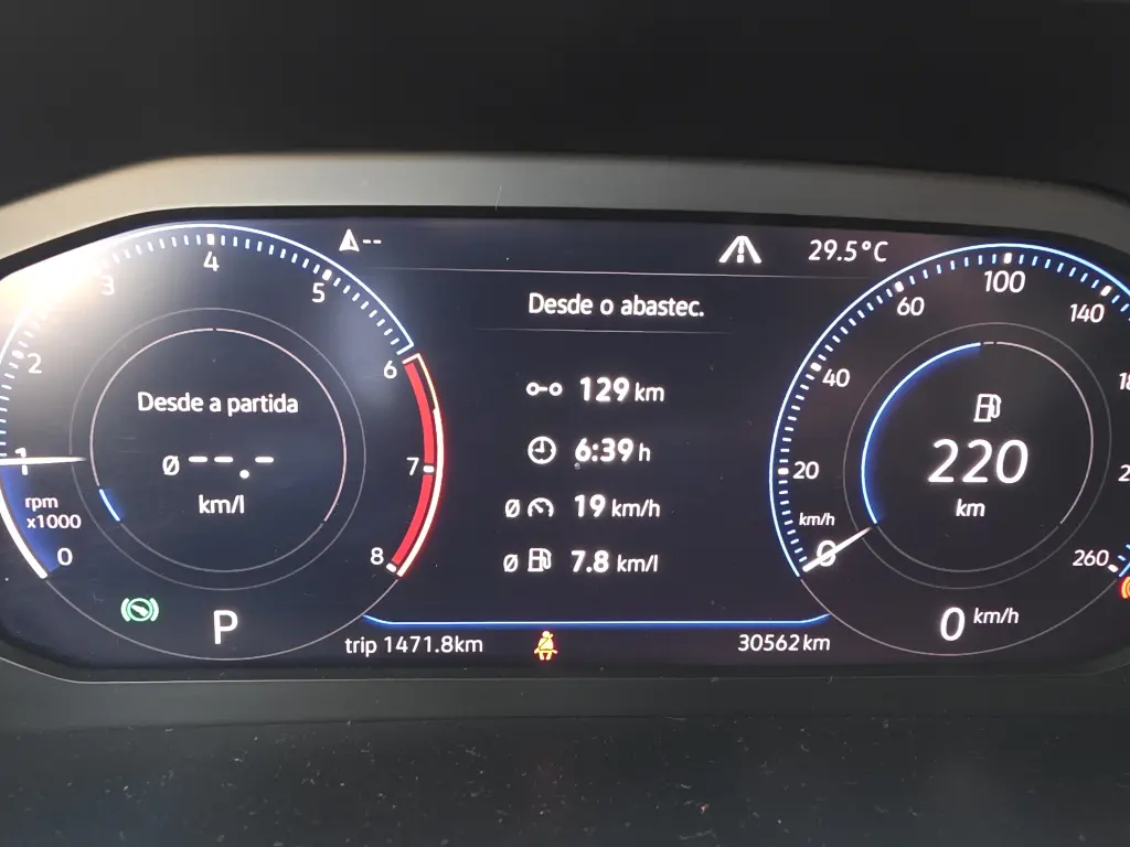 VOLKSWAGEN T-Cross - Foto