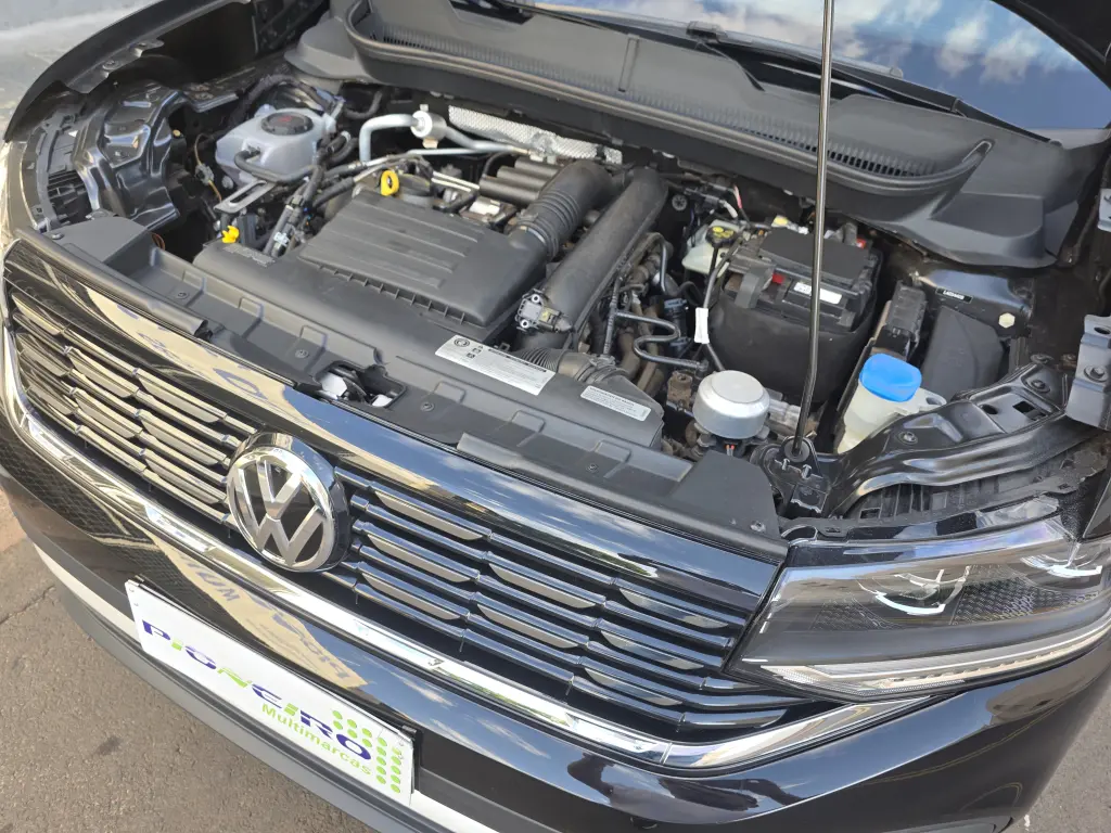 VOLKSWAGEN T-Cross - Foto