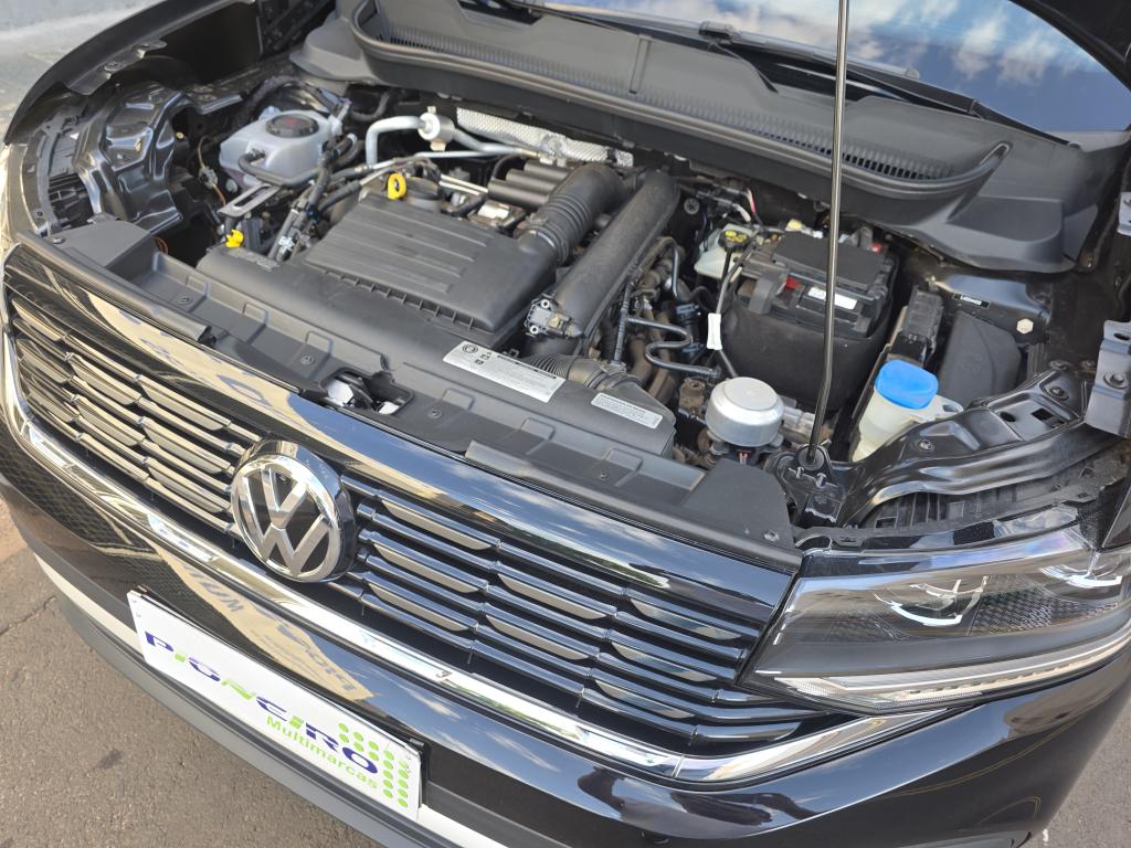 VOLKSWAGEN T-Cross - Foto