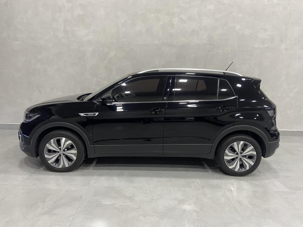 VOLKSWAGEN T-Cross - Foto