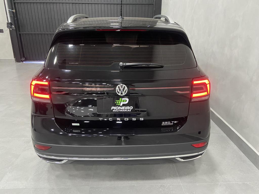 VOLKSWAGEN T-Cross - Foto