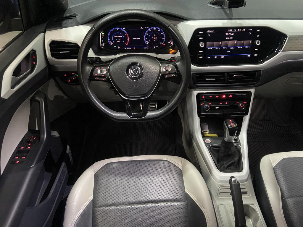 VOLKSWAGEN T-Cross - Foto