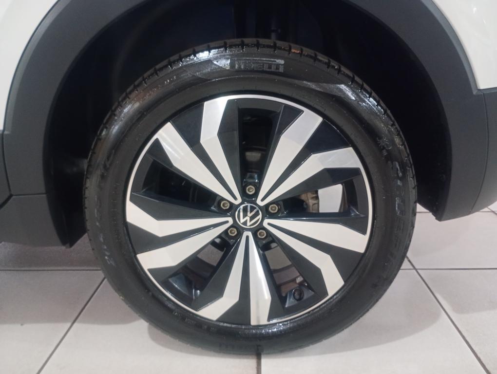 VOLKSWAGEN T-Cross - Foto
