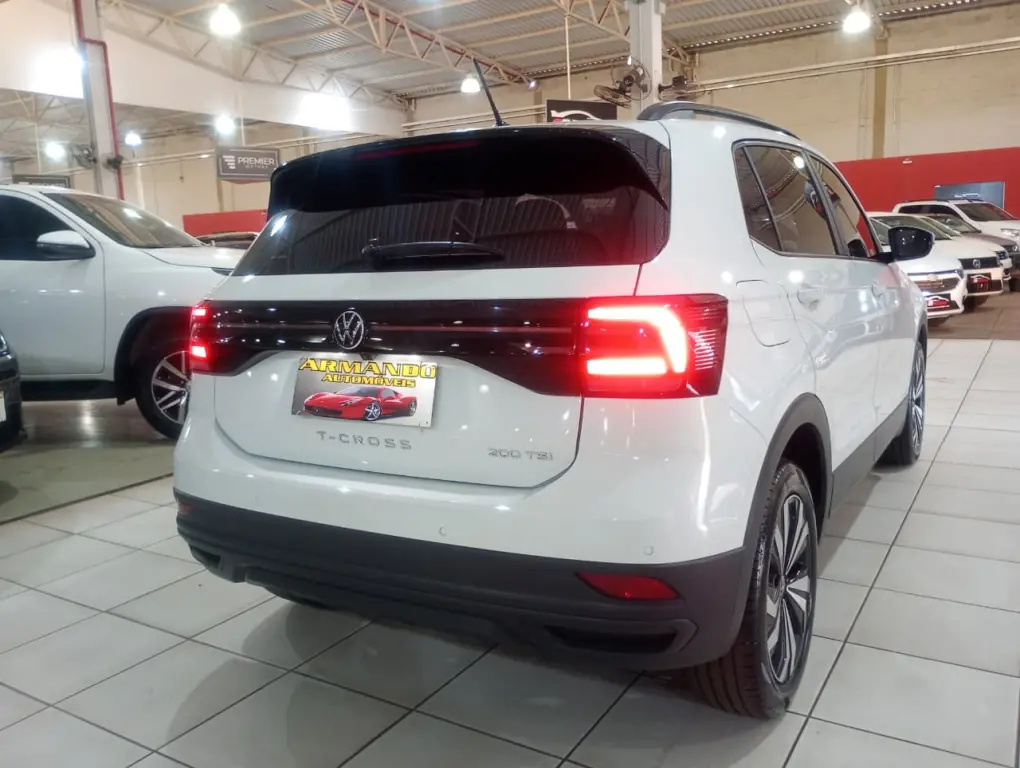 VOLKSWAGEN T-Cross - Foto
