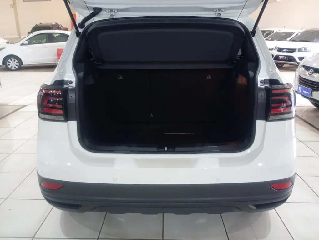 VOLKSWAGEN T-Cross - Foto