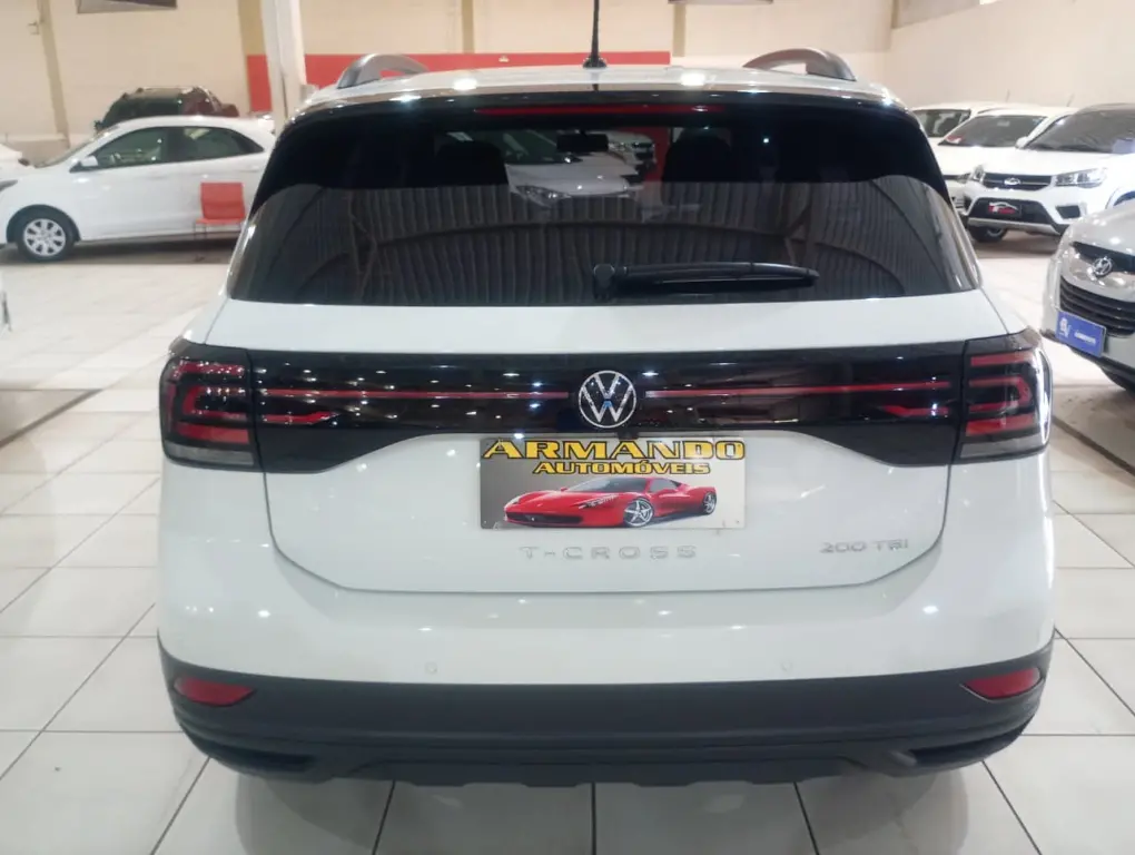 VOLKSWAGEN T-Cross - Foto