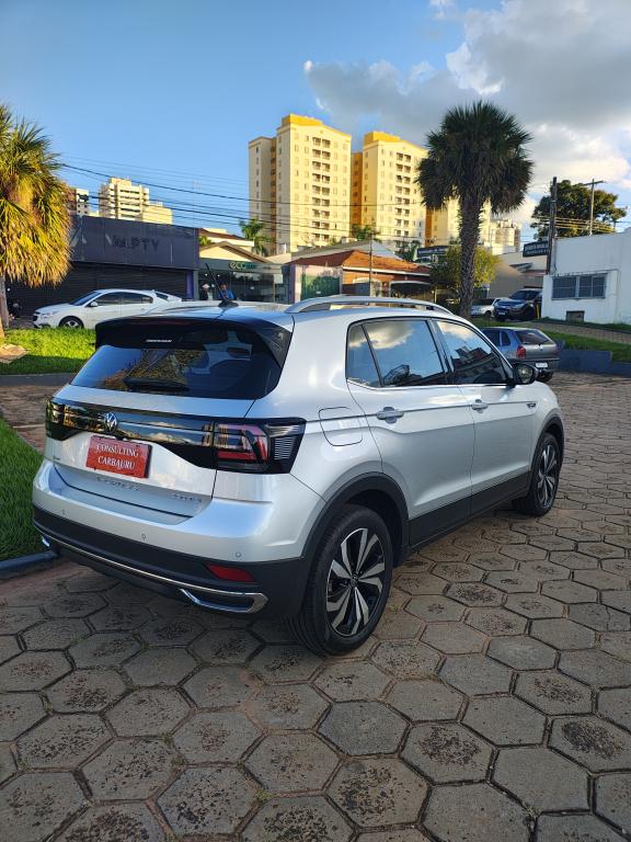 VOLKSWAGEN T-Cross - Foto