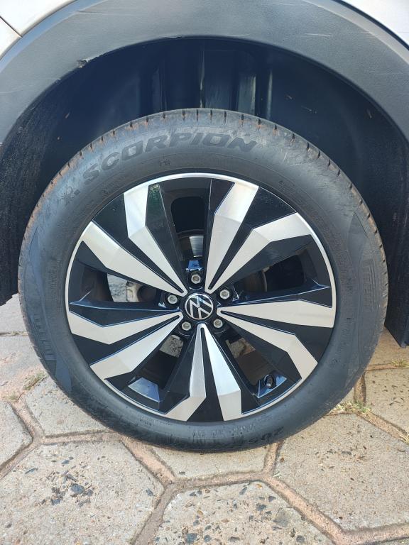 VOLKSWAGEN T-Cross - Foto