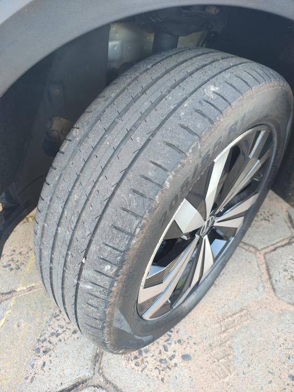 VOLKSWAGEN T-Cross - Foto
