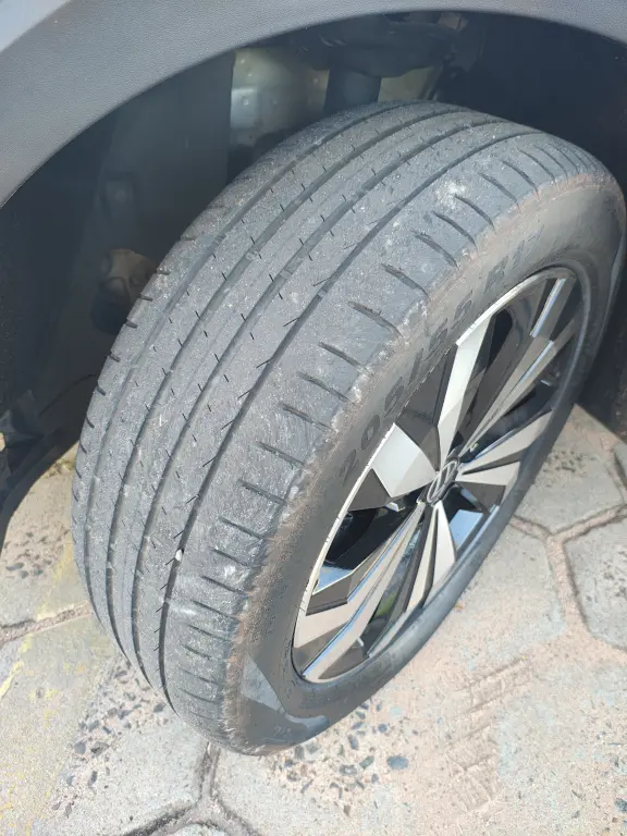 VOLKSWAGEN T-Cross - Foto