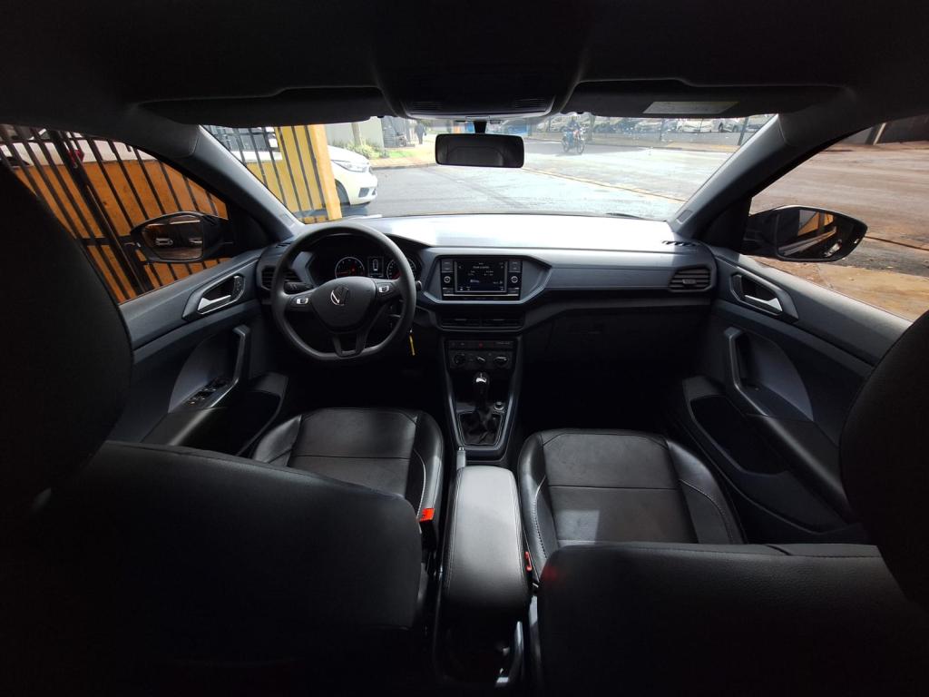 VOLKSWAGEN T-Cross - Foto
