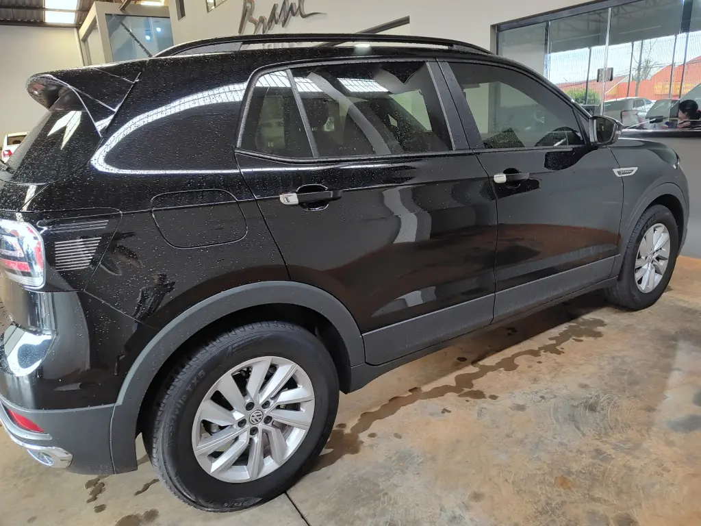 VOLKSWAGEN T-Cross - Foto