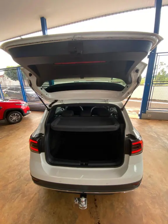 VOLKSWAGEN T-Cross - Foto