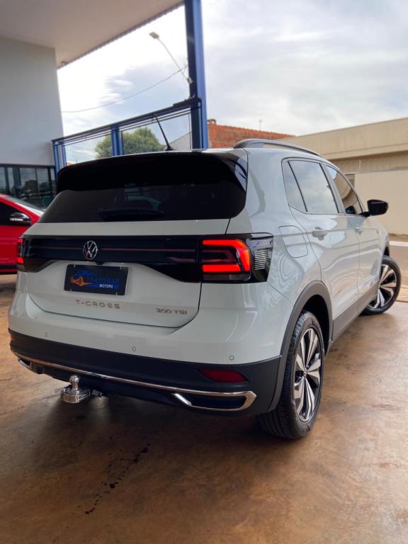 VOLKSWAGEN T-Cross - Foto