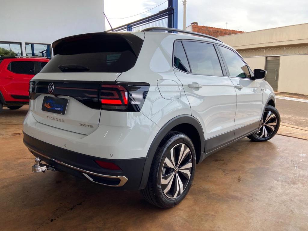 VOLKSWAGEN T-Cross - Foto